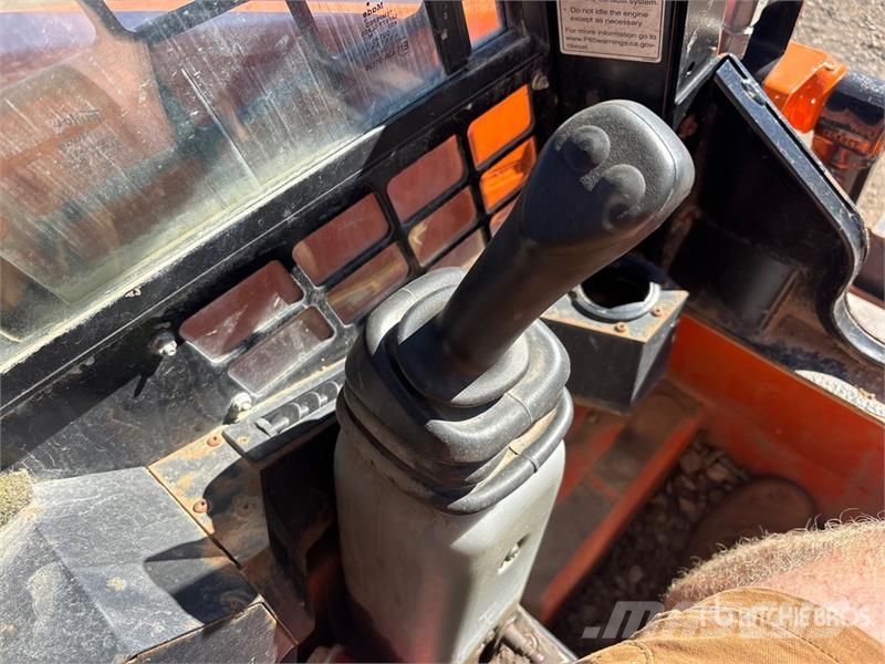 Manitou 1050RT Compact Track Loader لوادر انزلاقية التوجيه