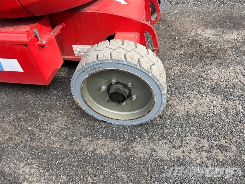 Manitou AETJ49 2WD Electric Articulating Boom Lift Articulated boom lifts