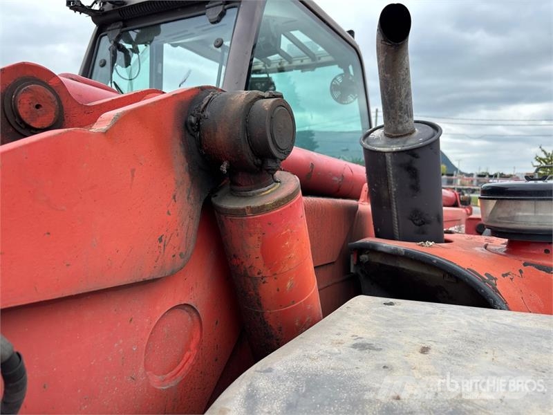 Manitou MT1740 مناولات متداخلة