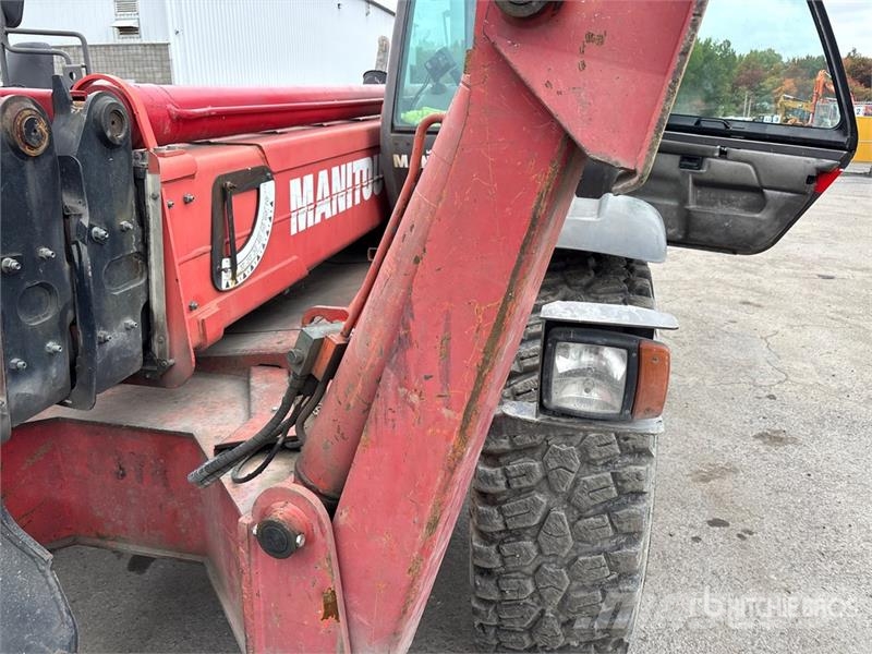 Manitou MT1740 مناولات متداخلة