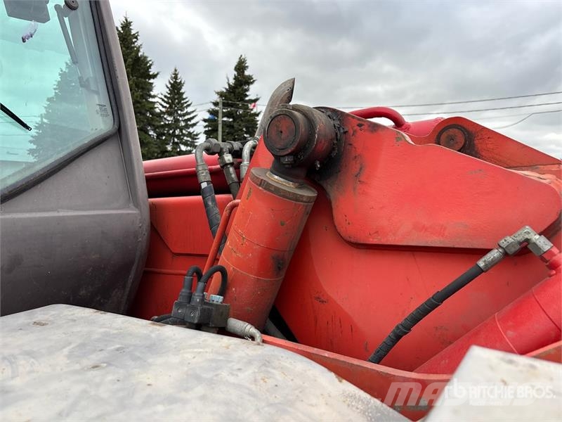 Manitou MT1740 مناولات متداخلة