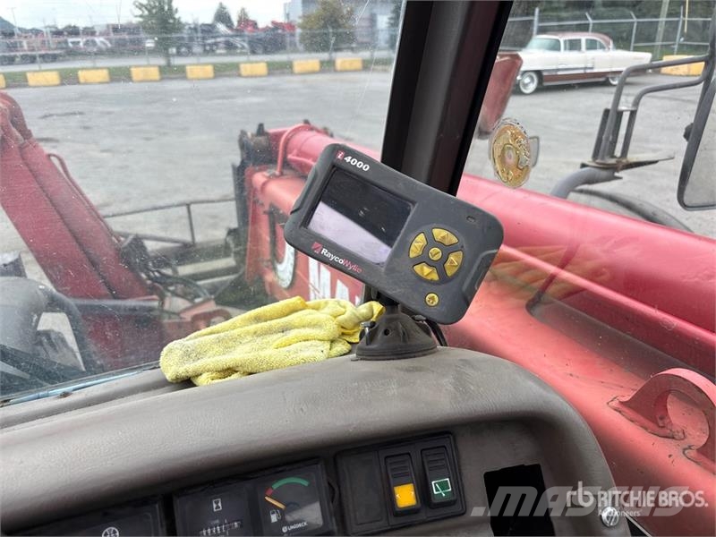 Manitou MT1740 مناولات متداخلة