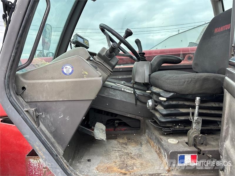 Manitou MT1740 مناولات متداخلة