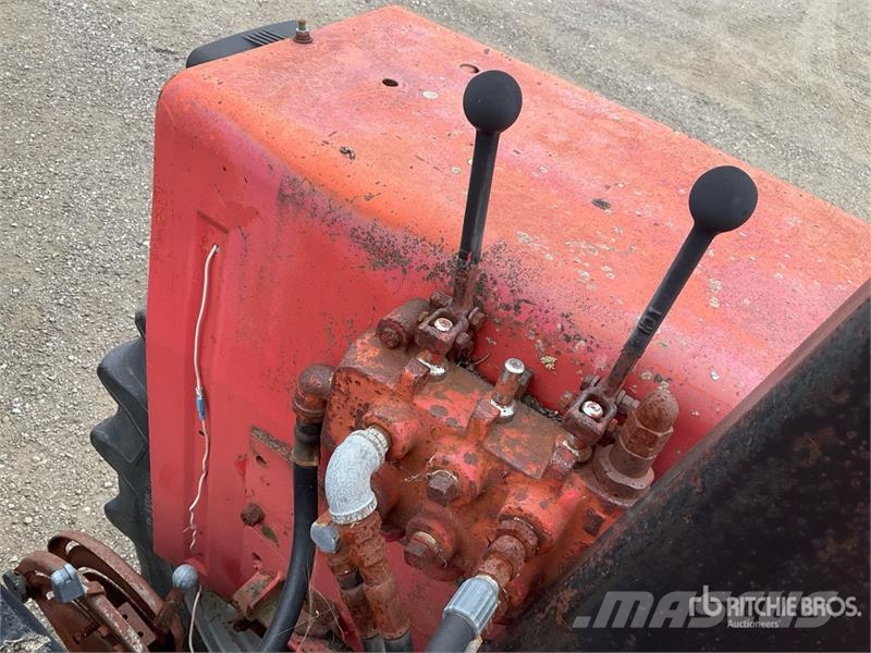 Massey Ferguson 165 Traktorer
