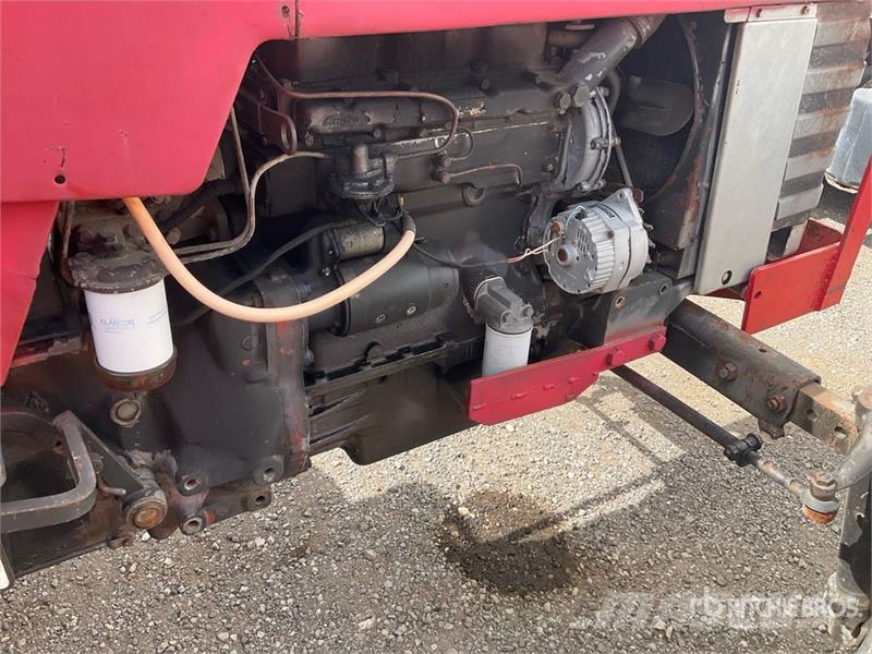 Massey Ferguson 165 2WD Utility Tractor (Inoperable) Micro tracteur