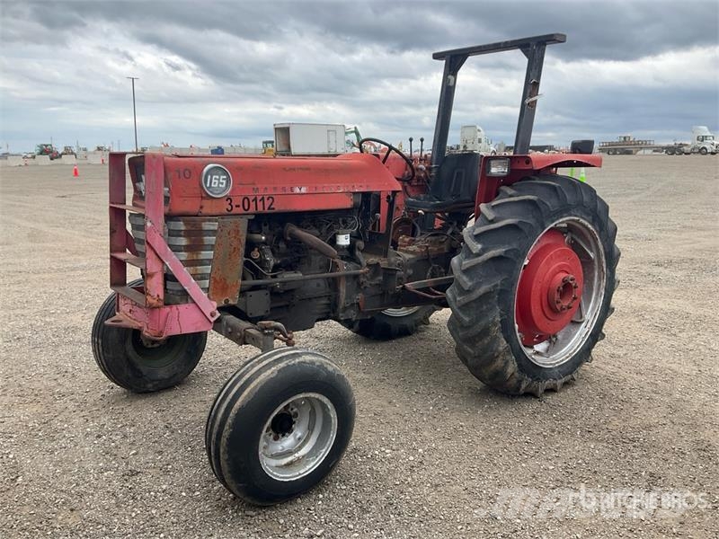 Massey Ferguson 165 2WD Utility Tractor (Inoperable) Manjši traktorji