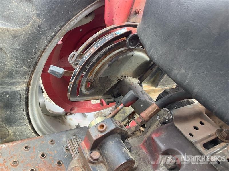 Massey Ferguson 165 2WD Utility Tractor (Inoperable) Micro tracteur