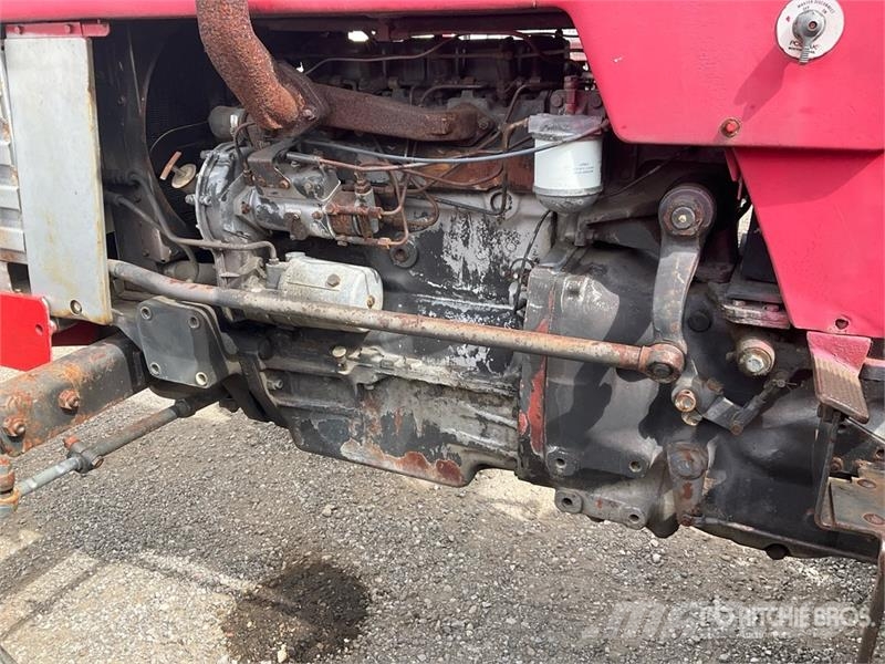 Massey Ferguson 165 2WD Utility Tractor (Inoperable) Micro tracteur