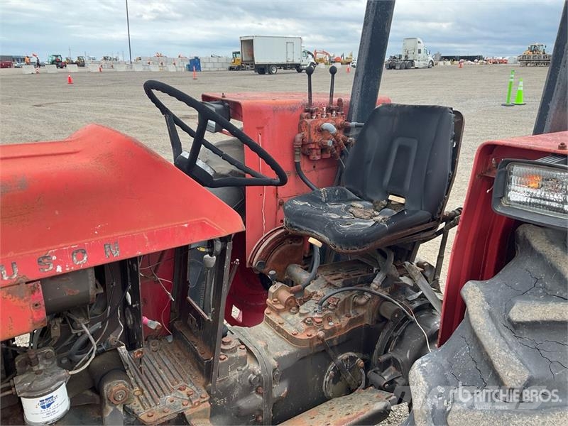 Massey Ferguson 165 2WD Utility Tractor (Inoperable) Manjši traktorji
