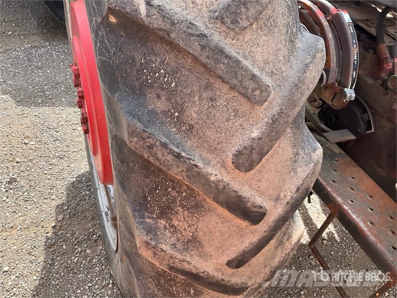Massey Ferguson 165 2WD Utility Tractor (Inoperable) Micro tracteur