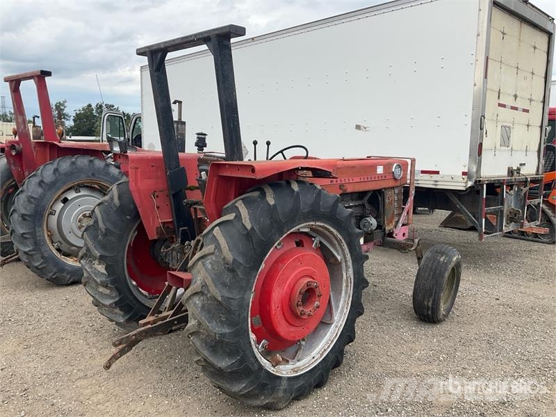 Massey Ferguson 165 2WD Utility Tractor (Inoperable) Manjši traktorji