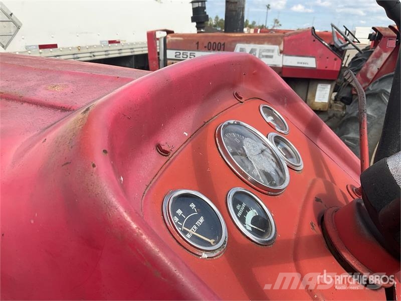 Massey Ferguson 165 2WD Utility Tractor (Inoperable) Micro tracteur