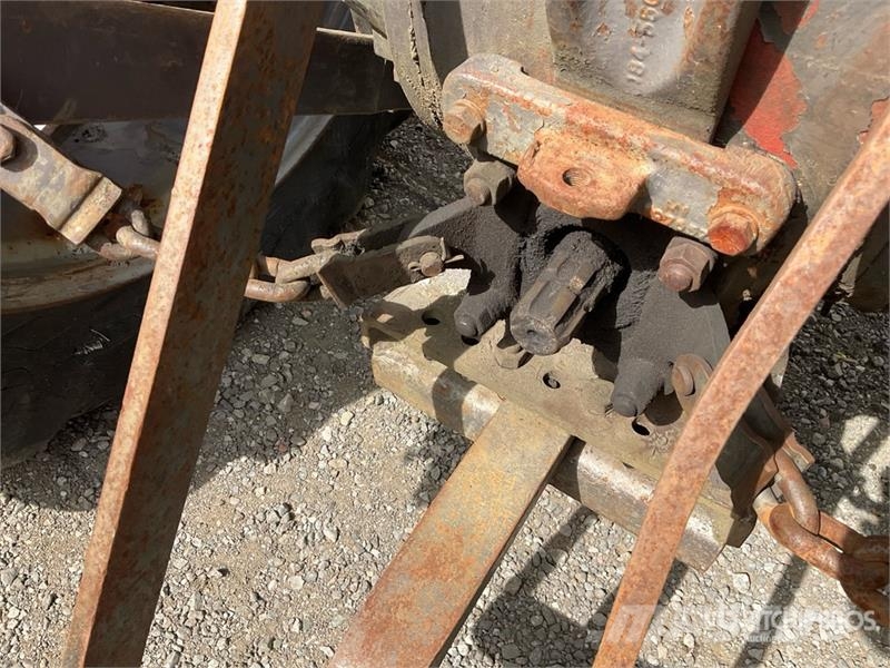 Massey Ferguson 165 2WD Utility Tractor (Inoperable) Micro tracteur
