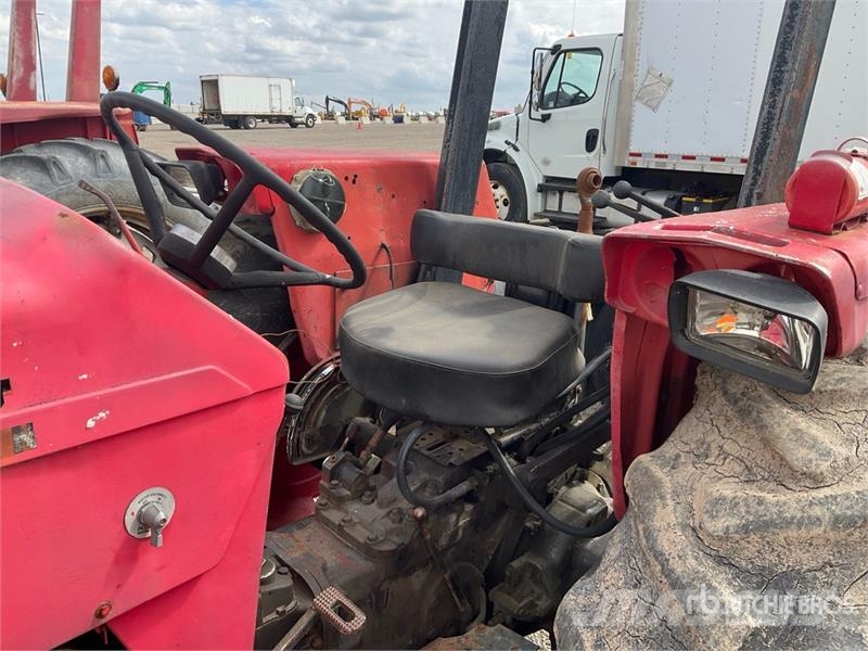 Massey Ferguson 165 2WD Utility Tractor (Inoperable) Micro tracteur