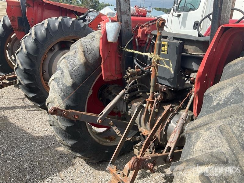 Massey Ferguson 165 2WD Utility Tractor (Inoperable) Micro tracteur