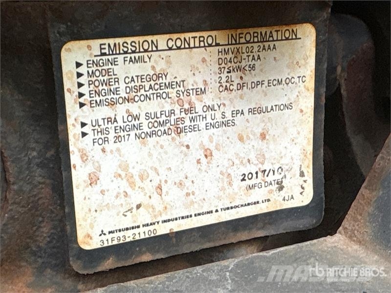 Massey Ferguson 1758 4WD Utility Tractor Manji traktori