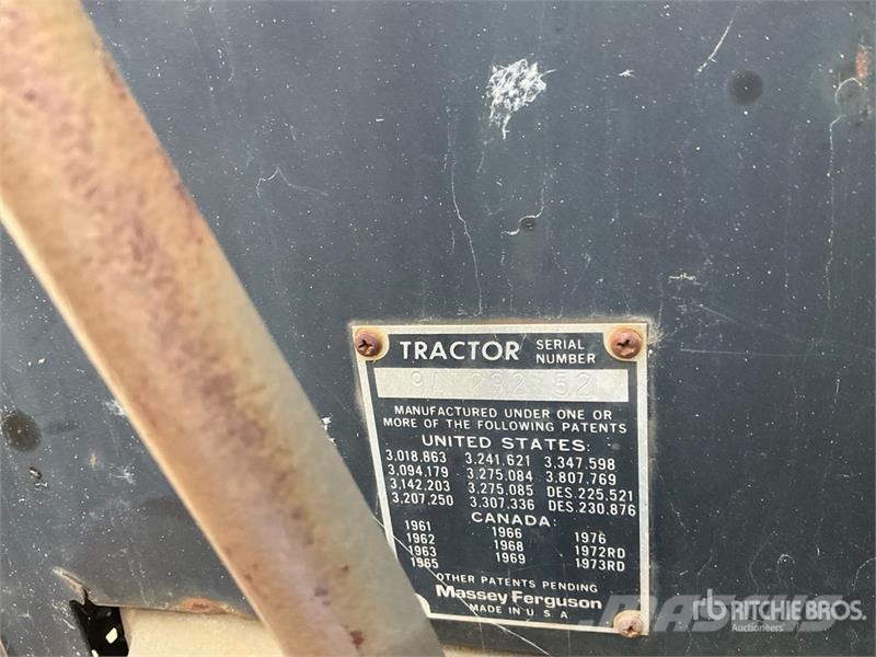 Massey Ferguson 255 2WD Utility Tractor (Inoperable) Manji traktori