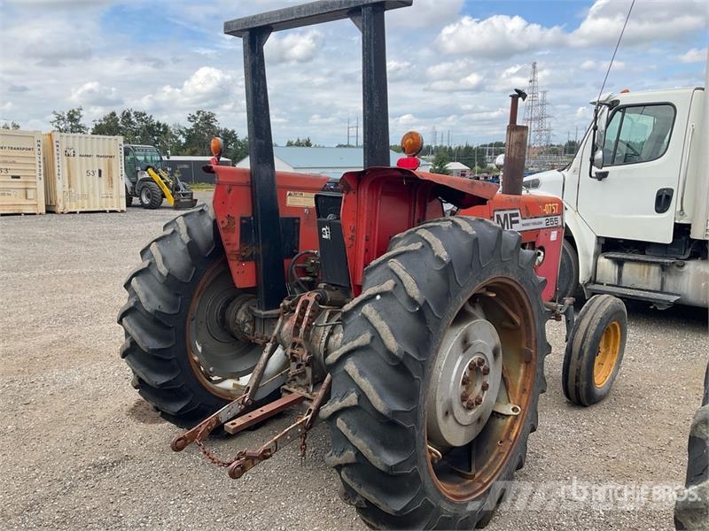 Massey Ferguson 255 2WD Utility Tractor (Inoperable) Manji traktori