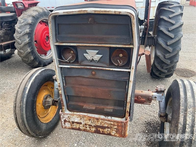 Massey Ferguson 255 2WD Utility Tractor (Inoperable) Manji traktori