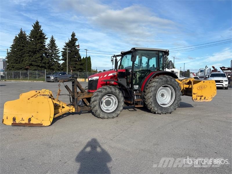 Massey Ferguson 5711 4WD Tractor Tractoren