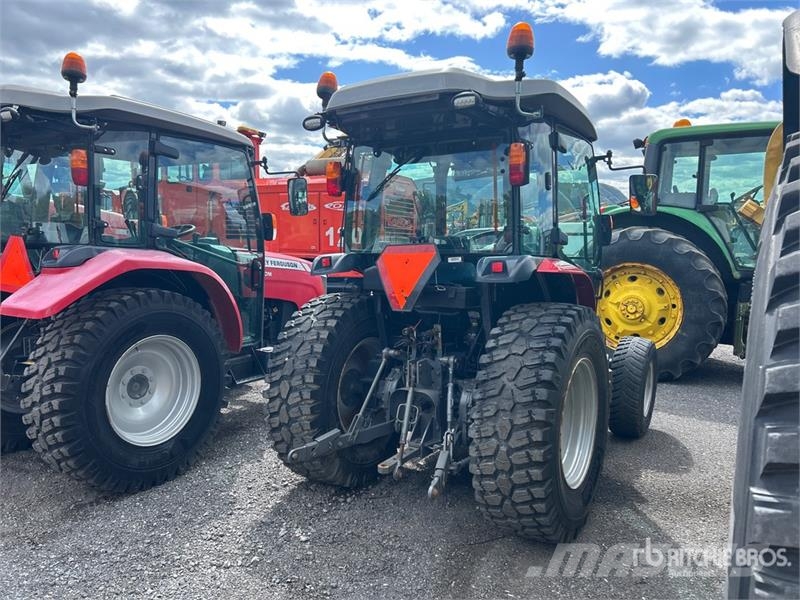 Massey Ferguson MF1760MH 4WD Utility Tractor جرارات مدمجة