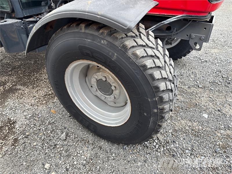 Massey Ferguson MF1760MH 4WD Utility Tractor Compact tractors