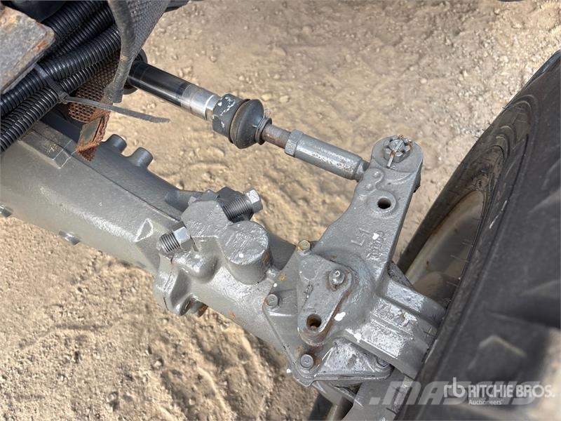 Massey Ferguson MF1760MH 4WD Utility Tractor (Inoperable) 小型拖拉机