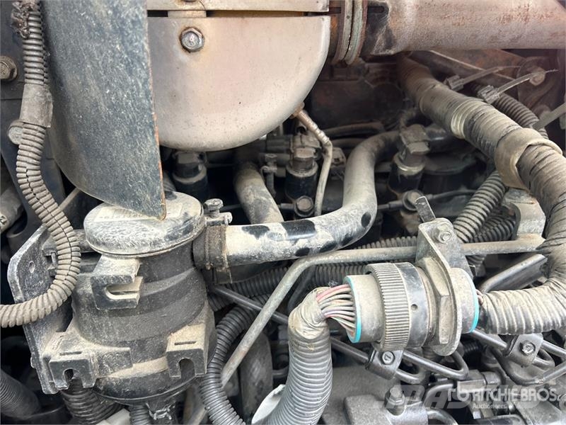 Massey Ferguson MF1760MH 4WD Utility Tractor جرارات مدمجة