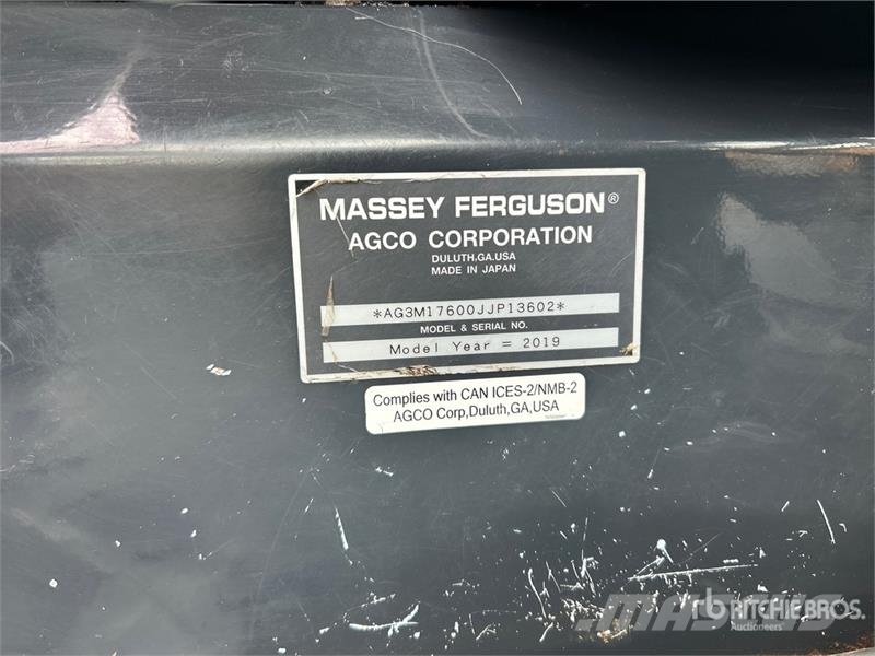 Massey Ferguson MF1760MH 4WD Utility Tractor جرارات مدمجة
