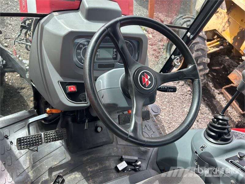 Massey Ferguson MF1760MH 4WD Utility Tractor جرارات مدمجة