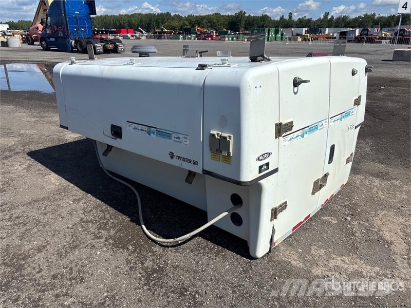 Master 50 Truck Cap Cabine si interior