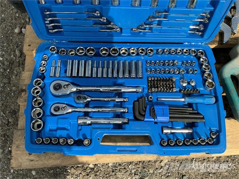 Mastercraft Tool Set, Makita Bit Set, UCAN Fastening Tool, Sim Outros componentes