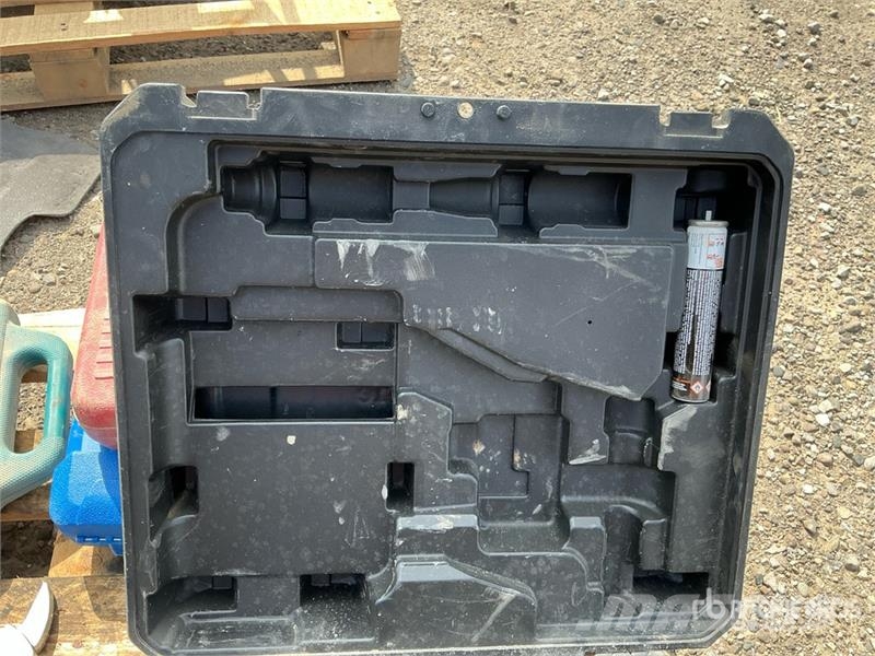 Mastercraft Tool Set, Makita Bit Set, UCAN Fastening Tool, Sim Outros componentes