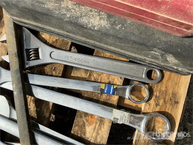 Mastercraft Tool Set, Makita Bit Set, UCAN Fastening Tool, Sim Outros componentes