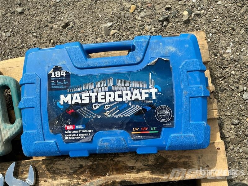 Mastercraft Tool Set, Makita Bit Set, UCAN Fastening Tool, Sim Outros componentes