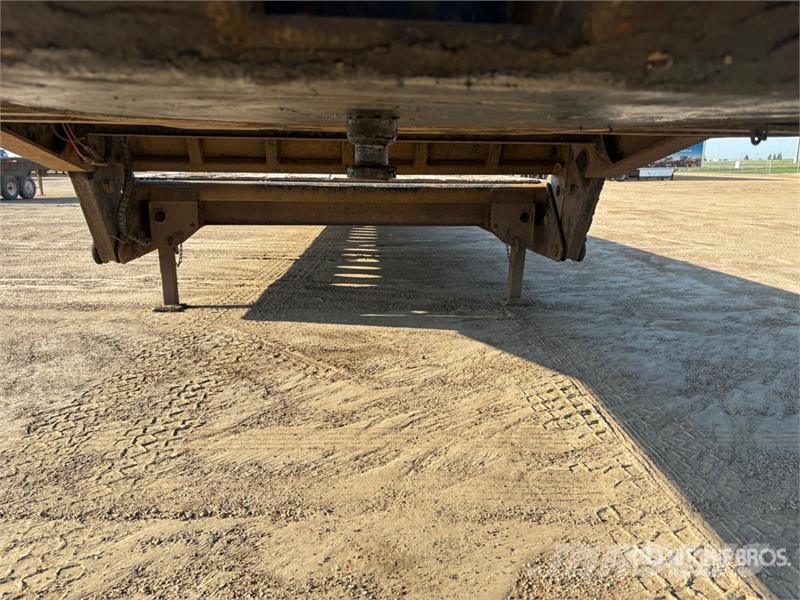 Matrixx 55 ft Tri/A Folding Neck Trailer Низкорамные прицепы