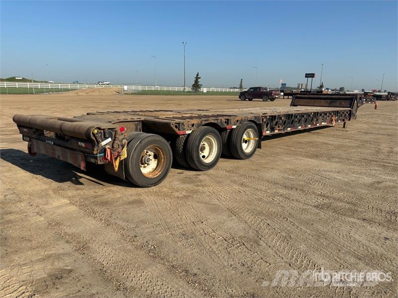 Matrixx 55 ft Tri/A Folding Neck Trailer Низкорамные прицепы