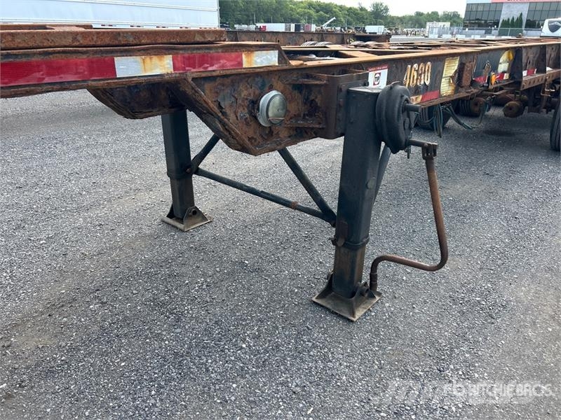 Max Atlas 40 ft Tri/A Extendable Container Trailer Remolques portacontenedores