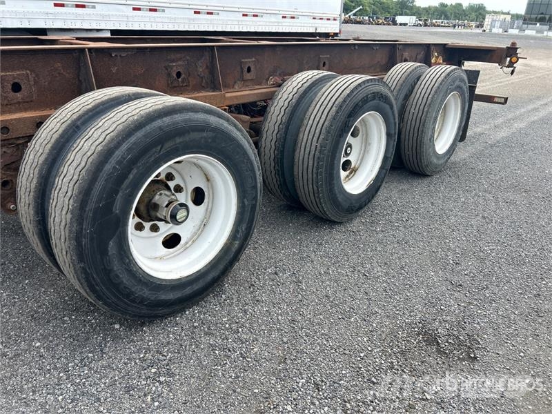 Max Atlas 40 ft Tri/A Extendable Container Trailer Remolques portacontenedores