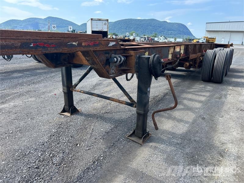 Max Atlas 40 ft Tri/A Extendable Container Trailer Remolques portacontenedores