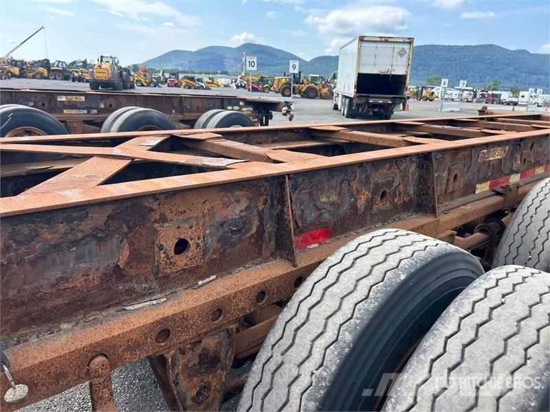Max Atlas 40 ft Tri/A Extendable Container Trailer Remolques portacontenedores