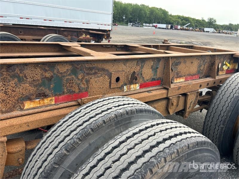 Max Atlas 40 ft Tri/A Extendable Container Trailer 货柜车