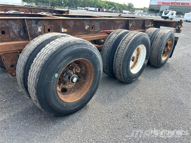 Max Atlas 40 ft Tri/A Extendable Container Trailer Remolques portacontenedores