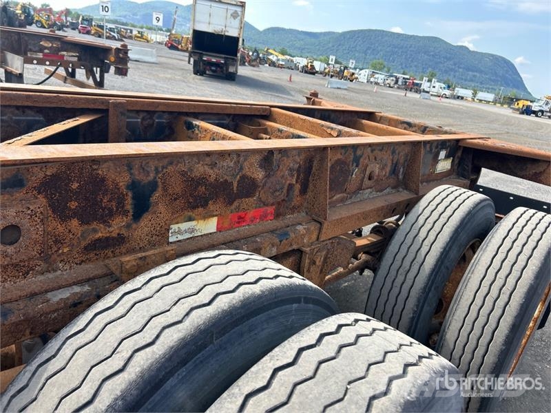 Max Atlas 40 ft Tri/A Extendable Container Trailer Remolques portacontenedores