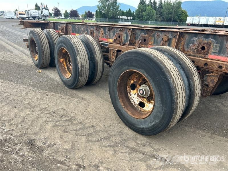 Max Atlas 40 ft Tri/A Extendable Container Trailer 货柜车