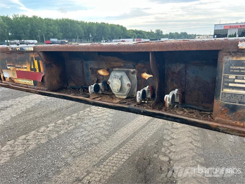 Max Atlas 40 ft Tri/A Extendable Container Trailer 货柜车