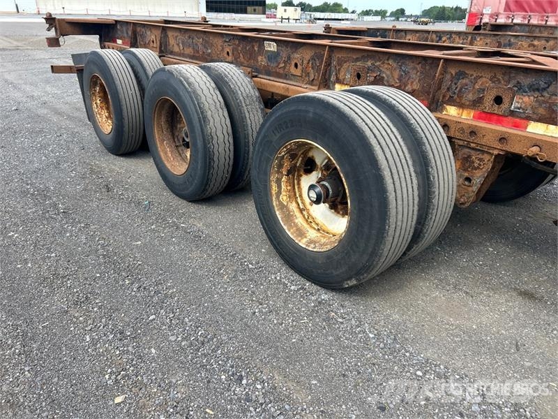 Max Atlas 40 ft Tri/A Extendable Container Trailer Remolques portacontenedores