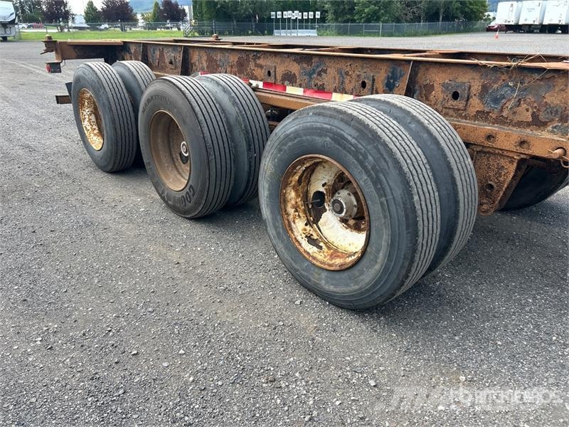 Max Atlas 40 ft Tri/A Extendable Container Trailer Remolques portacontenedores
