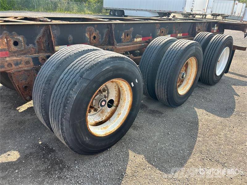Max Atlas 40 ft Tri/A Extendable Container Trailer 货柜车