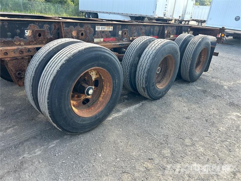Max Atlas 40 ft Tri/A Extendable Container Trailer Containerhenger